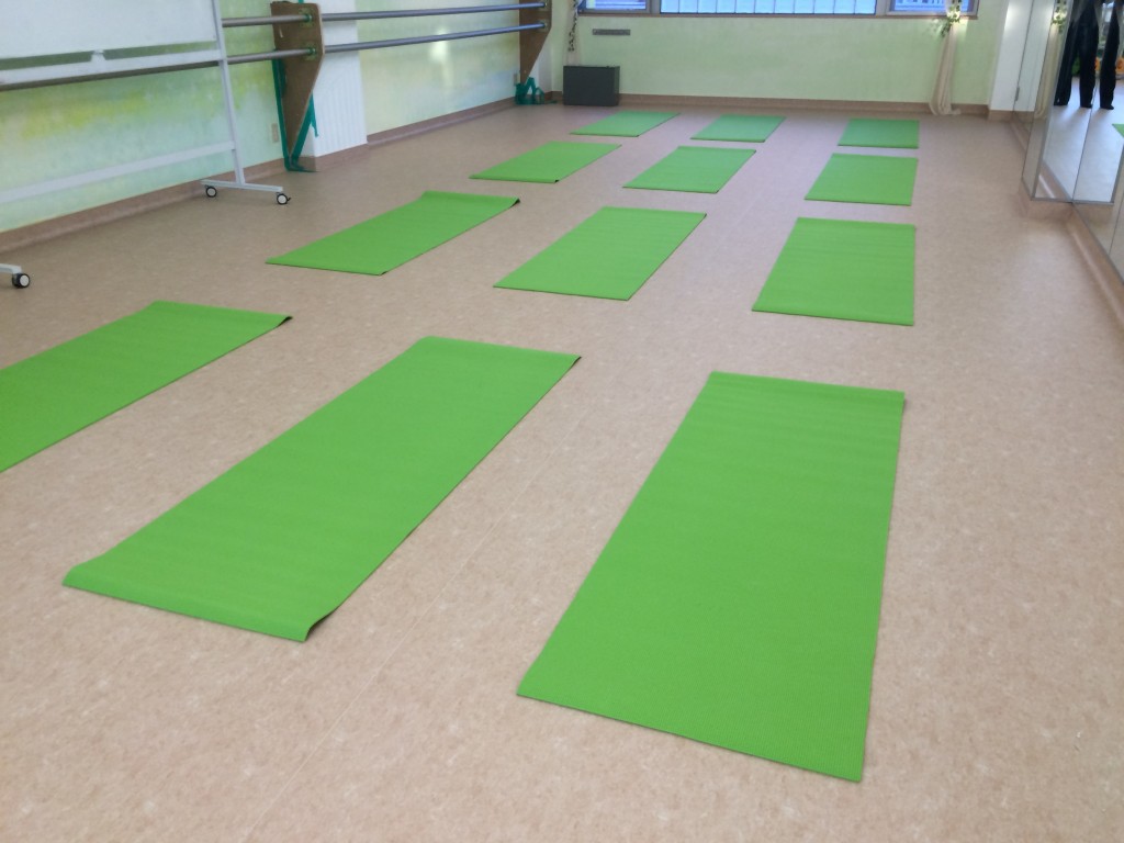 京王線 下高井戸駅  レンタルスタジオは ヨガ 教室に使える貸しスタジオです